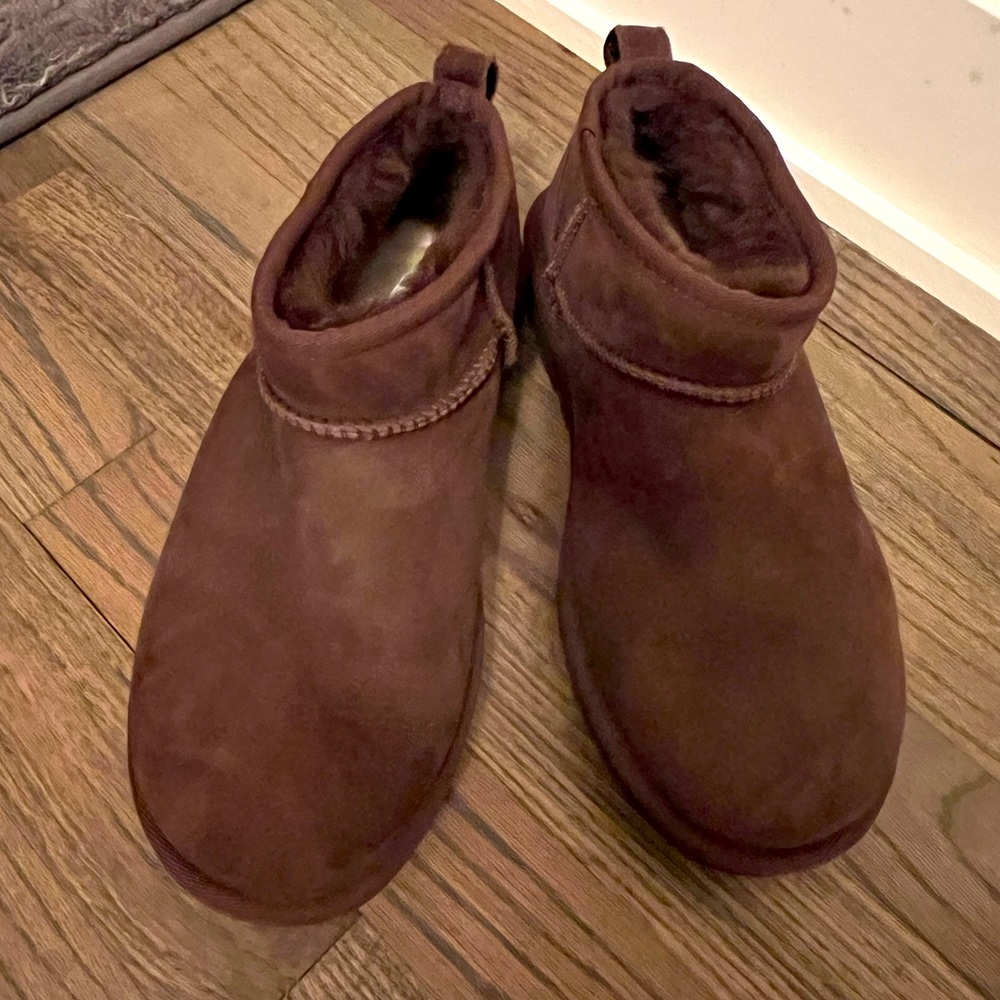 Ultra mini Uggs chocolate brwn